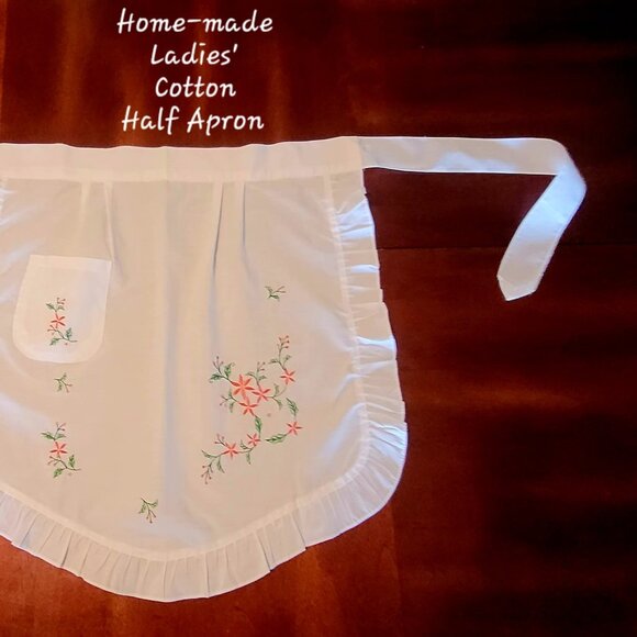 Home-made Ladies' Christmas Cotton Apron - Picture 2 of 2